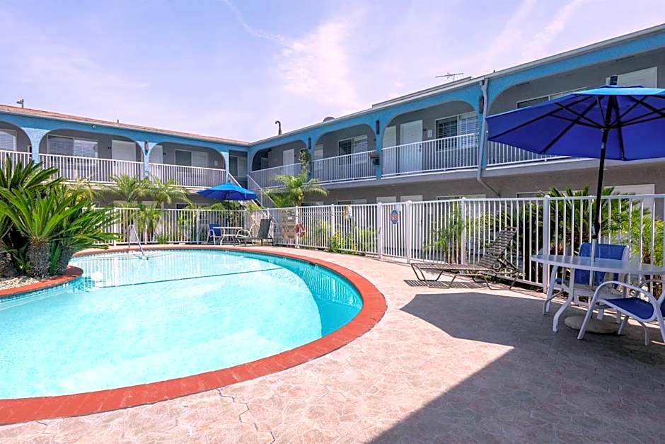 Hollywood City Inn