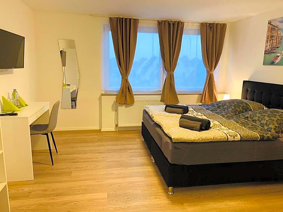 Checkinn Hotel