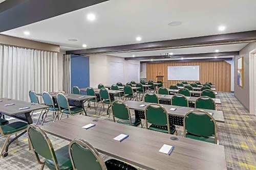 Comfort Inn & Suites Irvine Spectrum