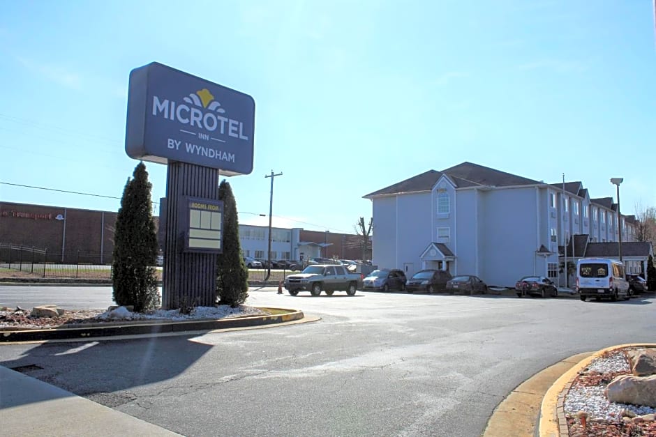 Microtel Inn & Suites by Wyndham Atlanta Airport