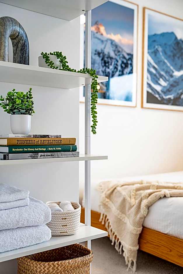 Adanac by Revelstoke Vacations