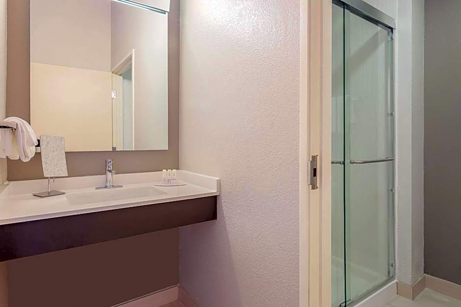 Courtyard by Marriott Monroe Airport