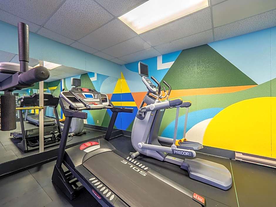 The Cedars Inn Hotel & Convention Centre