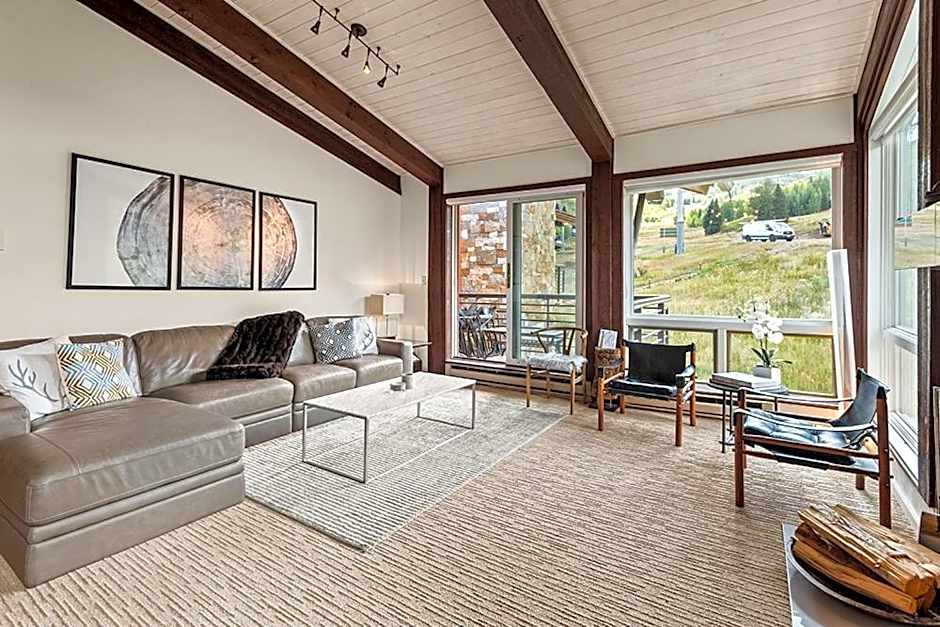 Enclave 309, Snowmass Ski-In/Ski-Out Condo w/Shared Pool/Hot Tub/Private Washer/Dryer/Gym/WiFi