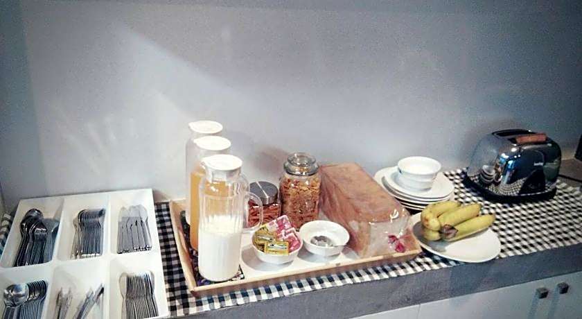 The Chatbox Silom Hostel