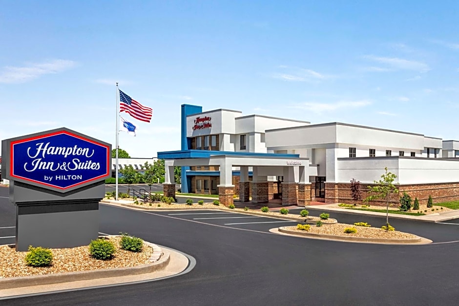 Hampton Inn By Hilton & Suites Springfield