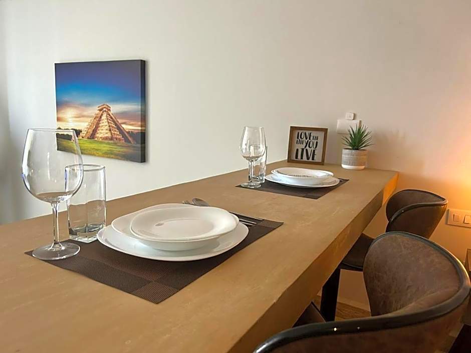 'Syrena Luxury Caribbean' Heart of Playa del Carmen - Fast Wi-fi - Sea Views