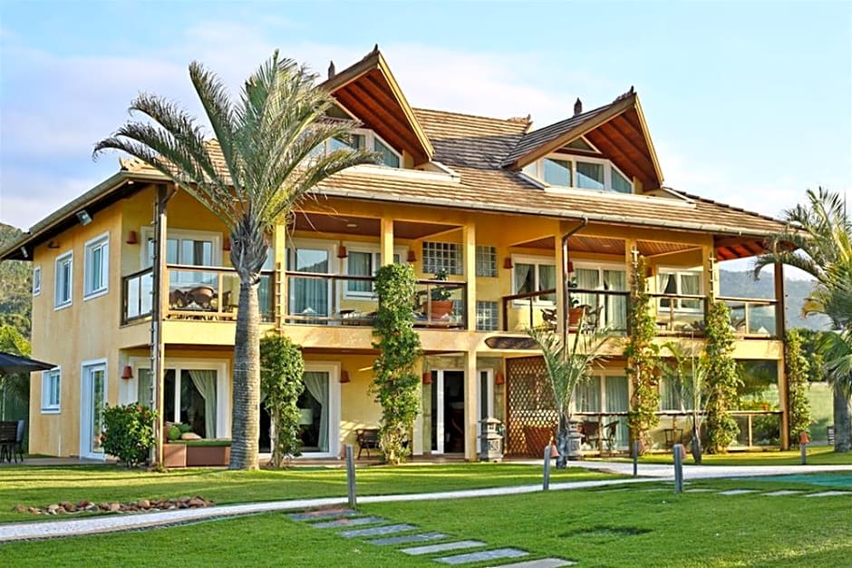 Praia Do Estaleiro Guest House Pousada