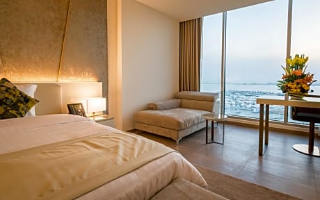 Deluxe Sea View King Room 