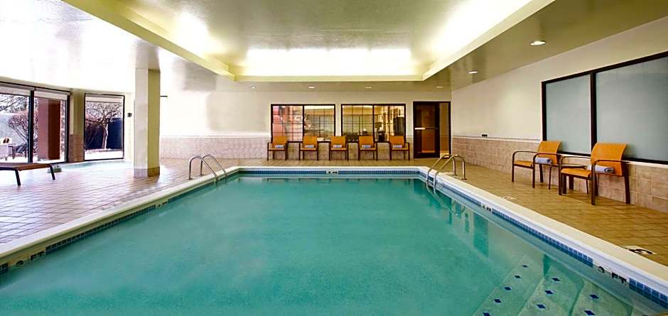 Country Inn & Suites by Radisson, Columbus-Edinburgh