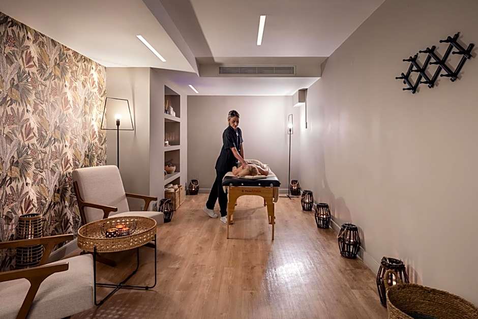 Kubic Athens Smart Hotel