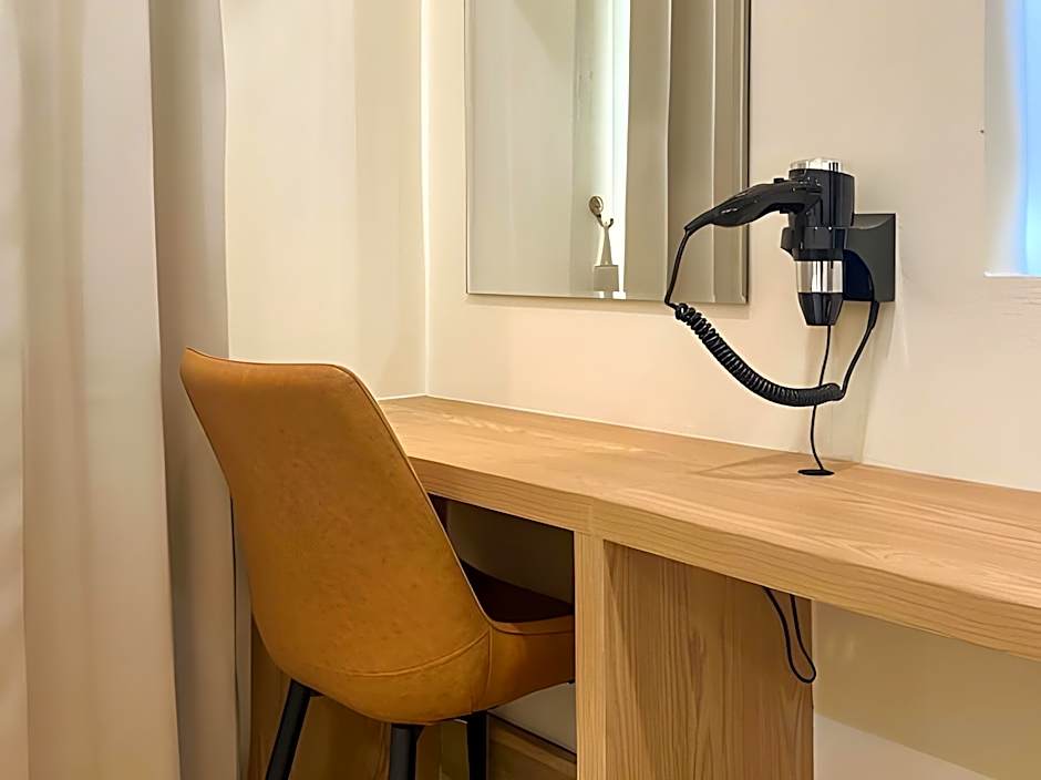 Douangchan Plaza Hotel