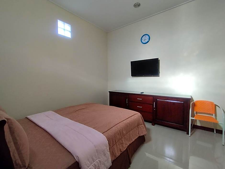 Adi Pelita Sari Bali