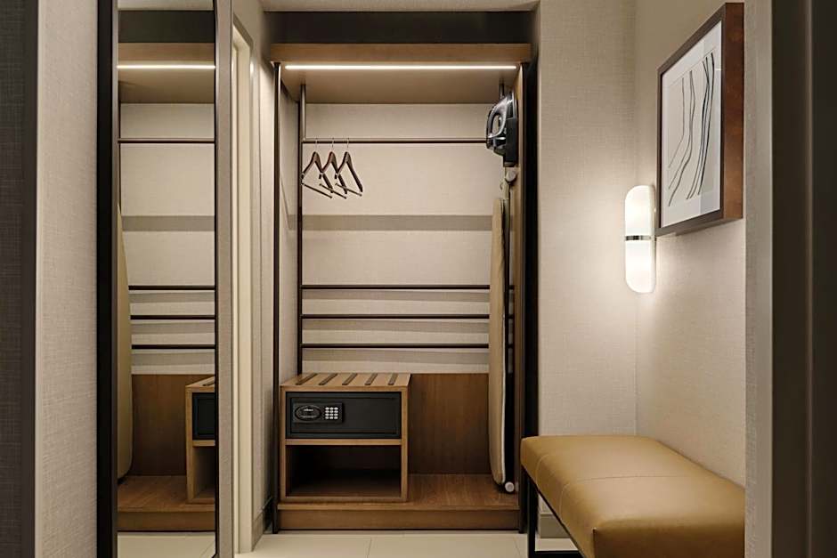 Hyatt Regency Suites Atlanta Northwest