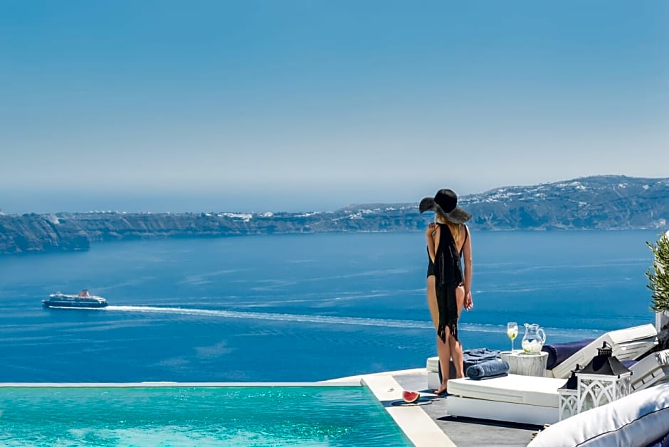 Mythical Blue Luxury Suites