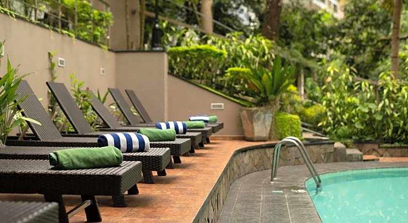 Oak Ray Serene Garden Hotel