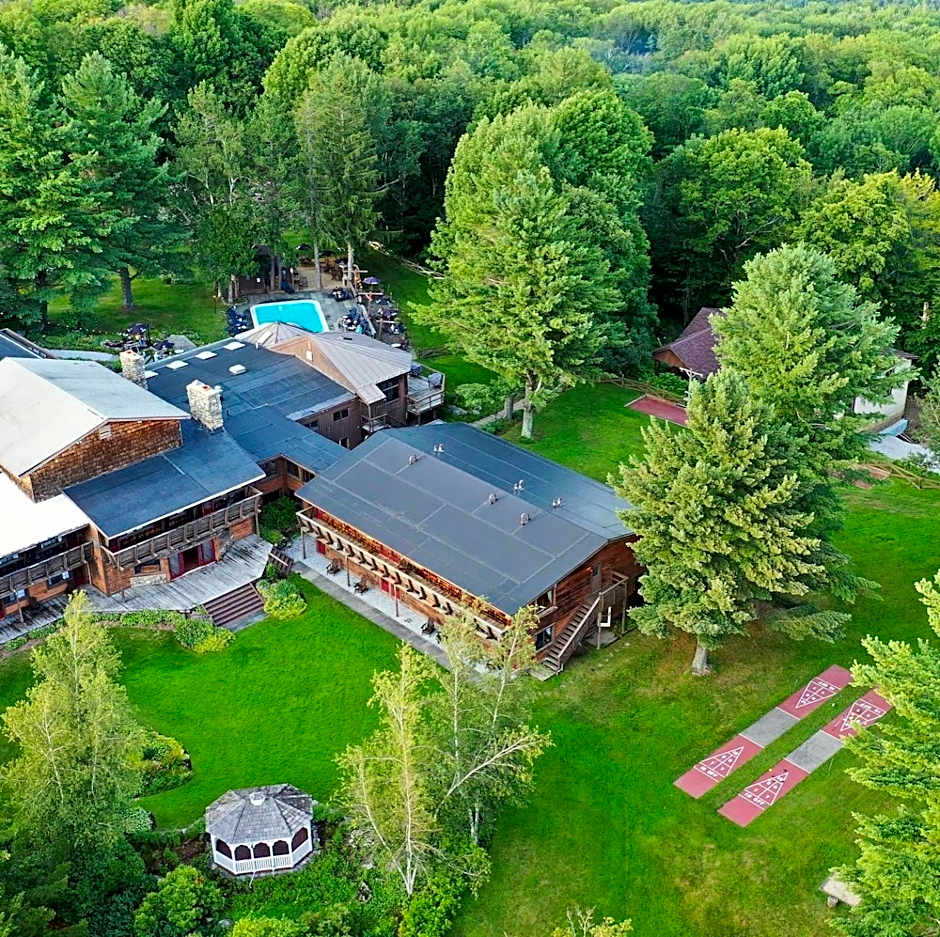 Summit Lodge