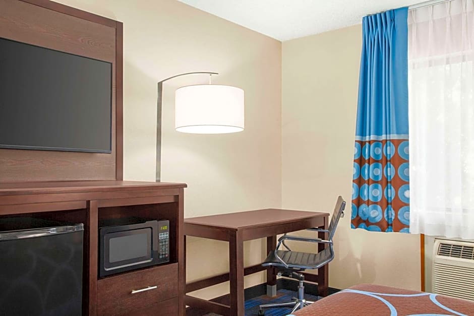 Super 8 by Wyndham Lenexa Overland Park Area