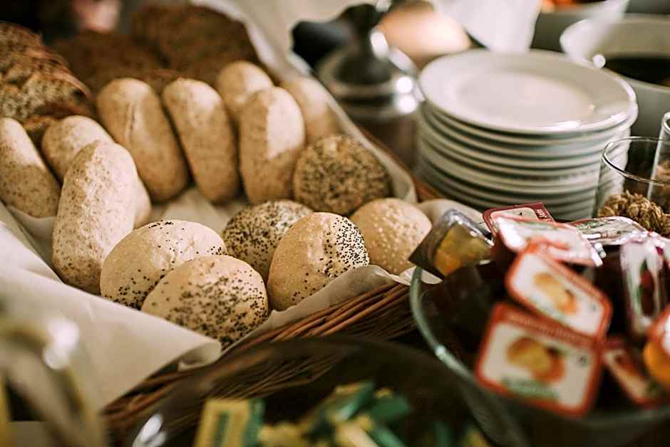 Royal Valentia Hotel