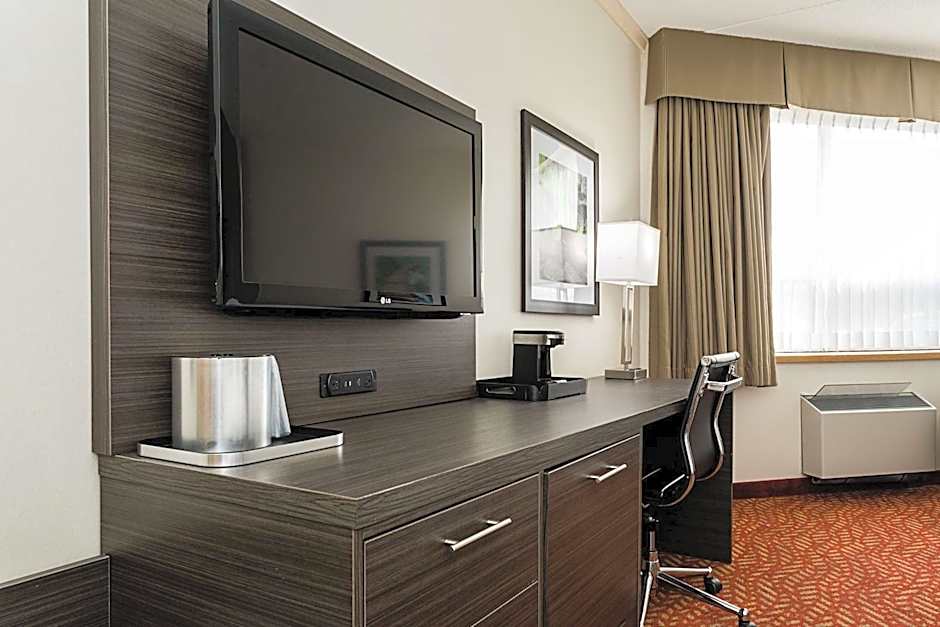 Best Western Inn On The Bay