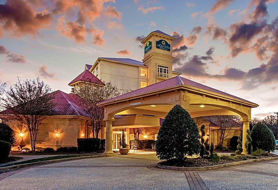 La Quinta Inn & Suites by Wyndham Winston-Salem