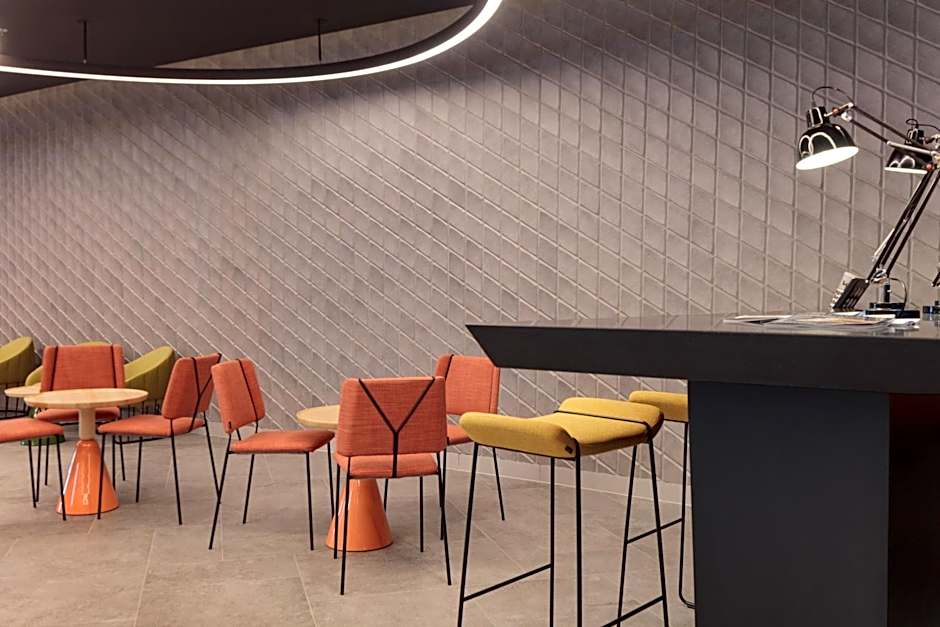 Holiday Inn London-Heathrow Bath Road By IHG