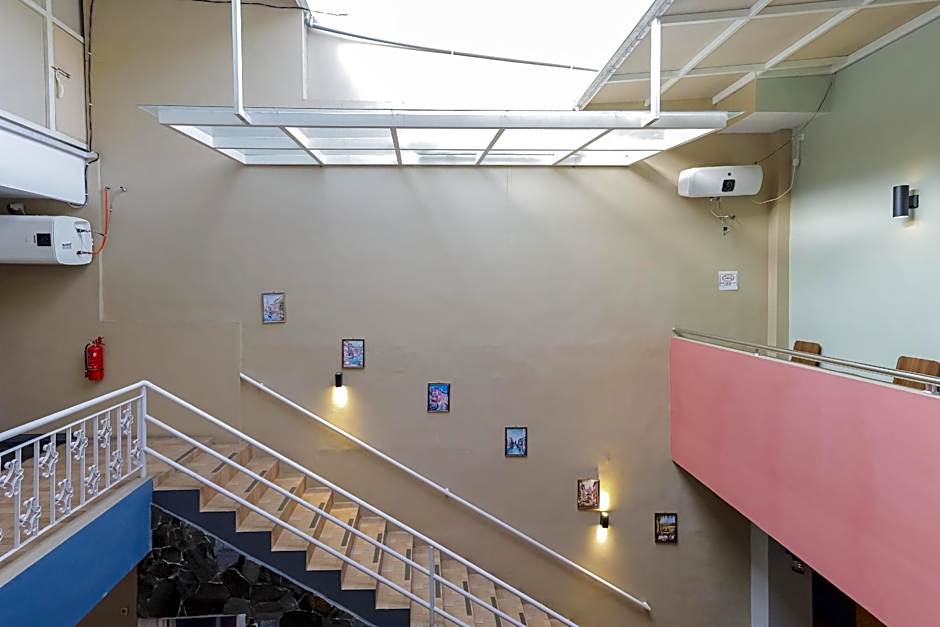 RedDoorz Plus @ Swun Stay Raya Langsep