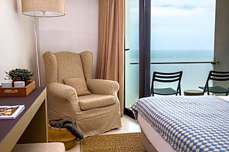 Double Room with Partial Sea View
