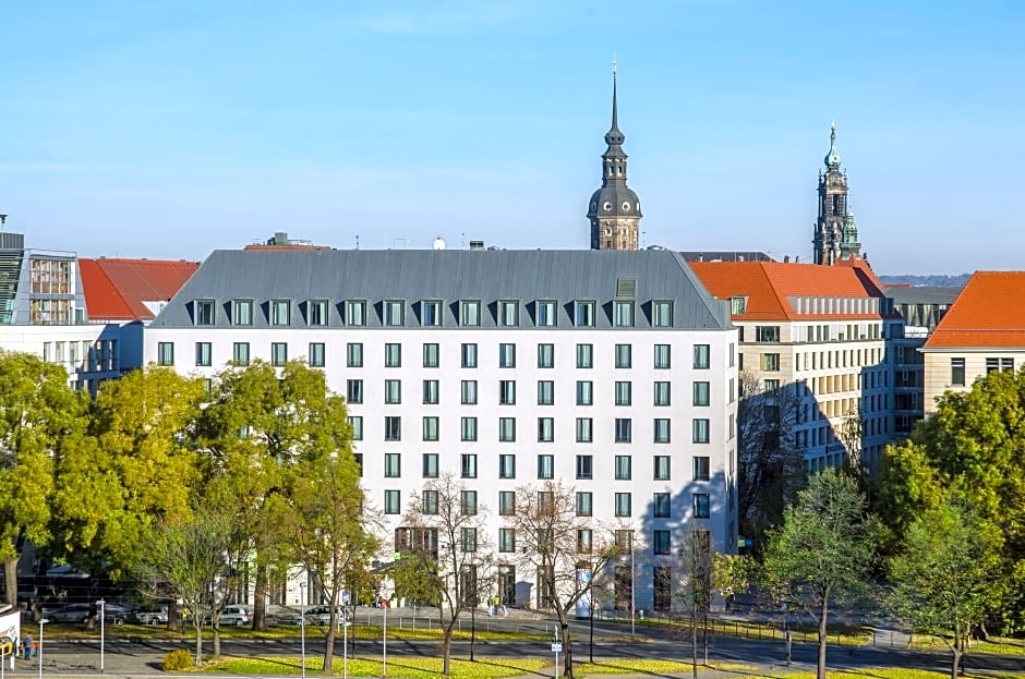 Holiday Inn Express Dresden City Centre, Germany. Contact us