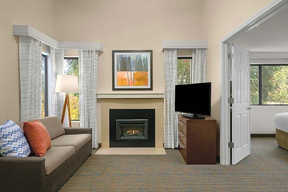 Photo 1 of 6 of Penthouse Suite
