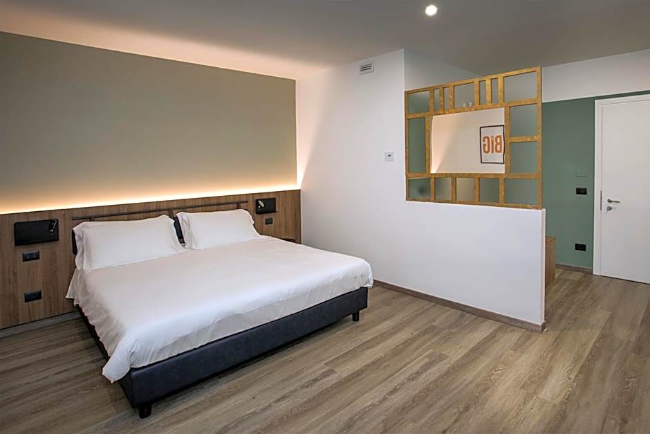 Moody smart & comfy Hotel