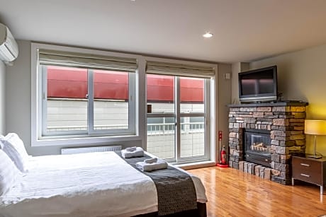 Studio Apartment #3 - Main Floor - Non-Smoking