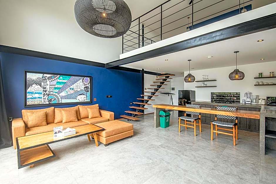 New Duplex apartment 200m to Beach Canggu