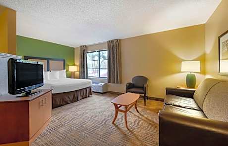 Deluxe Queen Accessible, Non-Smoking