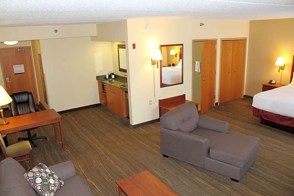 Hampton Inn & Suites Bemidji