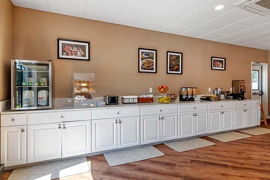 Casco Bay Hotel Portland Airport - Maine Mall, an Ascend Collection Hotel