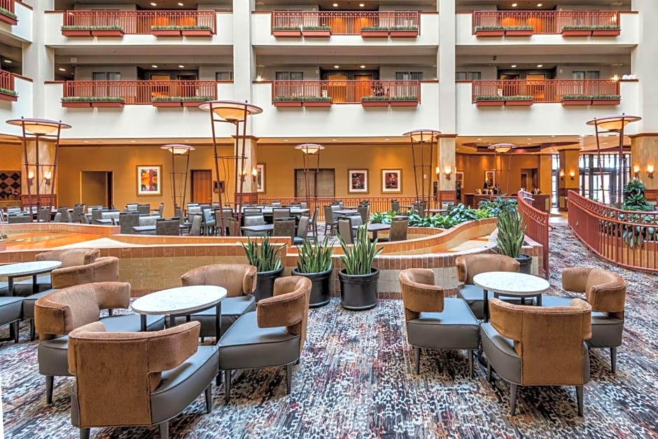 Embassy Suites By Hilton Hotel St. Louis - St. Charles