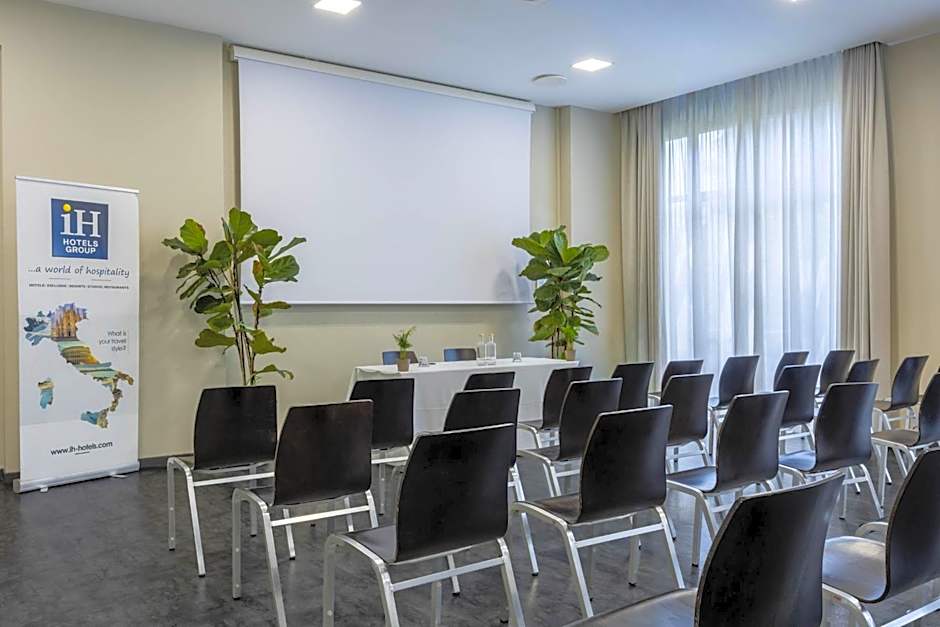 Ih Hotels Milano Lorenteggio