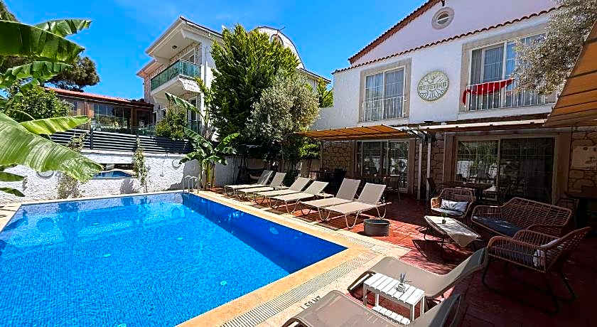 Rebetiko Hotel