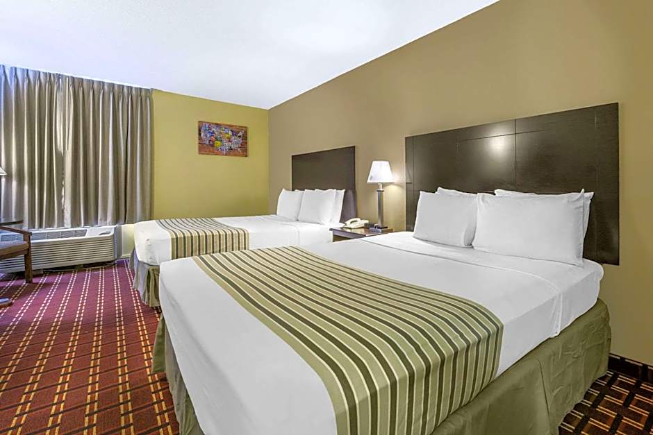 Econo Lodge Inn & Suites Triadelphia - Wheeling