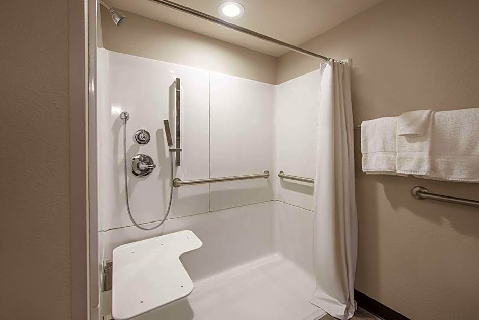 La Quinta Inn & Suites by Wyndham Festus - St. Louis South
