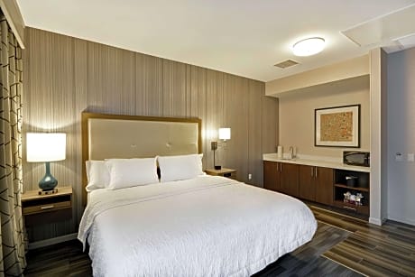 1Kg Mobility/Hearing Access Ri Shwr Studio Ns