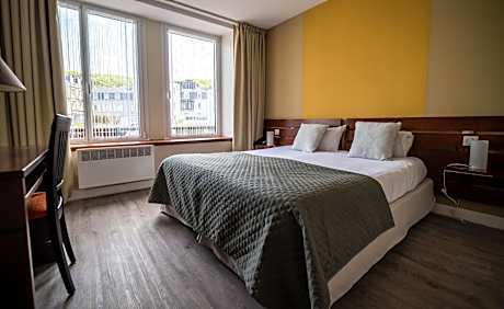 Classic Double Room with view on Place Clemenceau