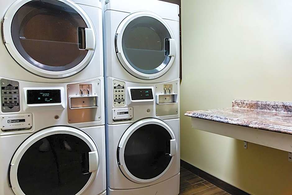 Holiday Inn Express & Suites Spruce Grove - Stony Plain By IHG
