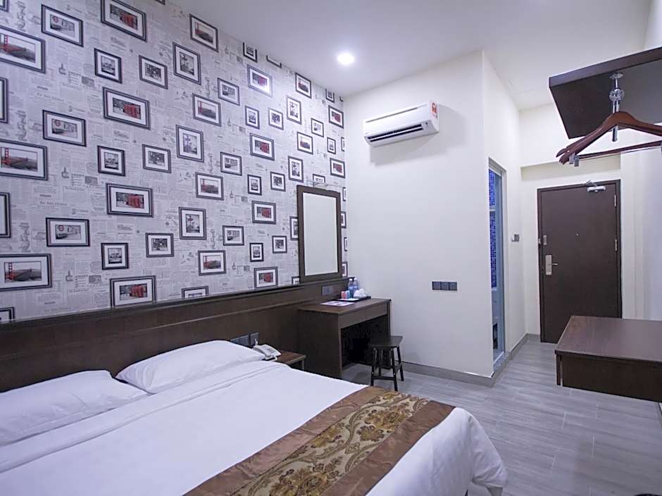 Islander Lodge by LWE