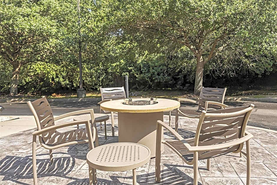 Best Western Plus Lexington Inn