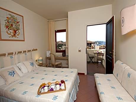 Room Comfort Sea View