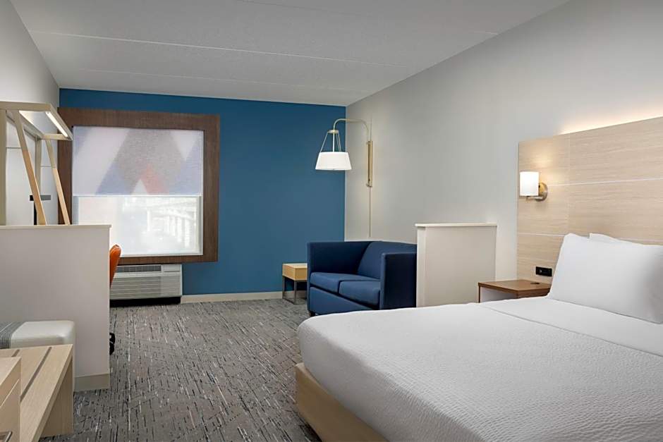 Holiday Inn Express & Suites Pittsburgh North Shore By IHG