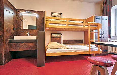 Single Room with Shared Bathroom