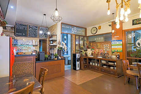 Urbanview Hotel 58 Bintaro by RedDoorz